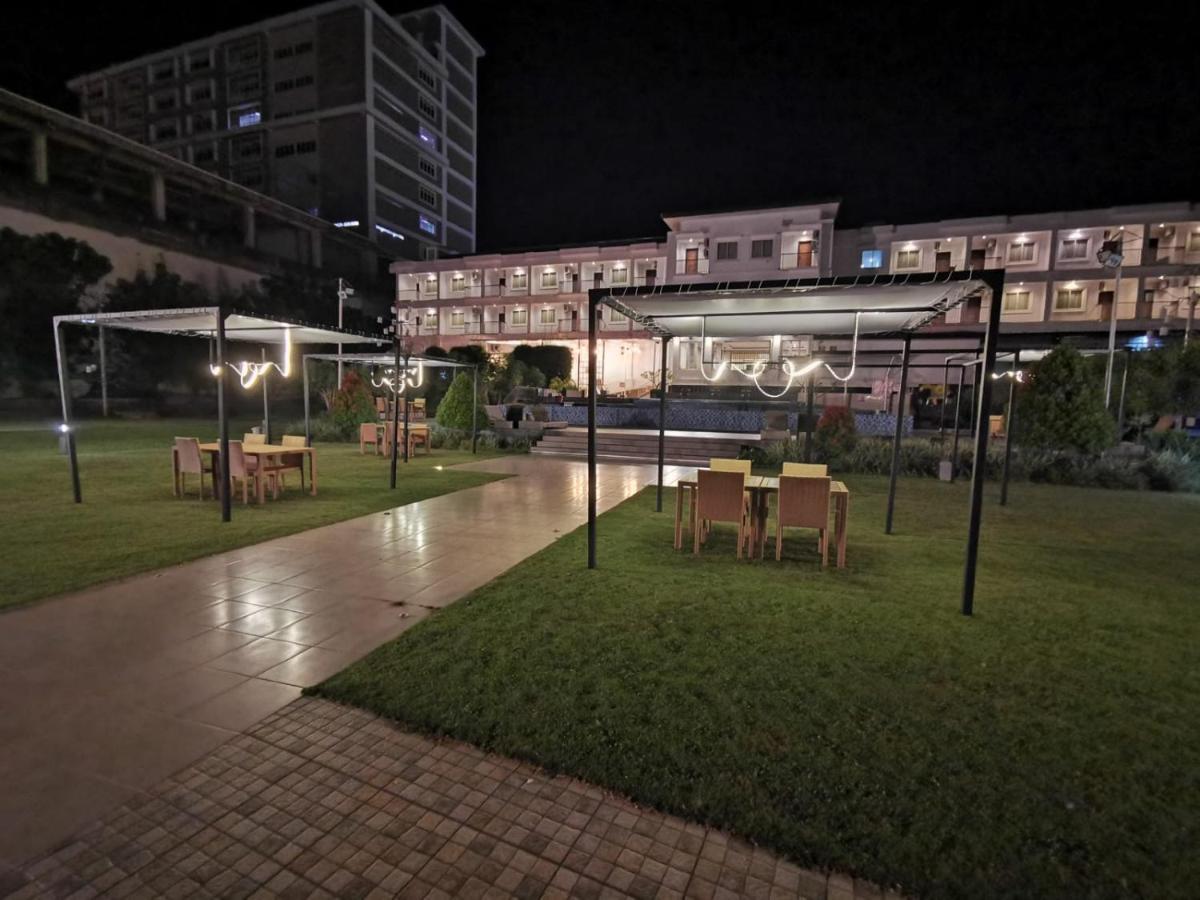 Naka Hotel Kupang מראה חיצוני תמונה