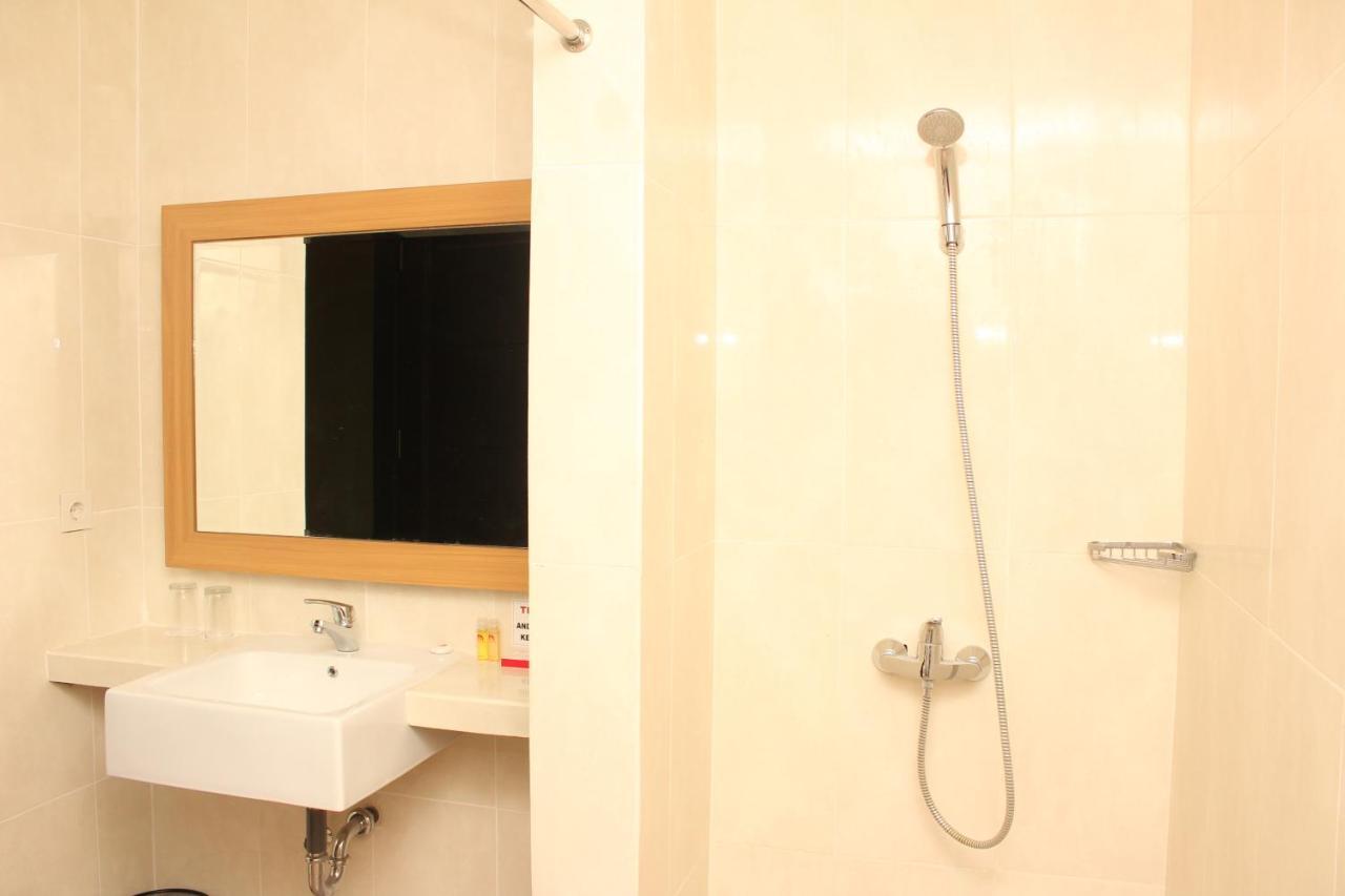 Naka Hotel Kupang מראה חיצוני תמונה